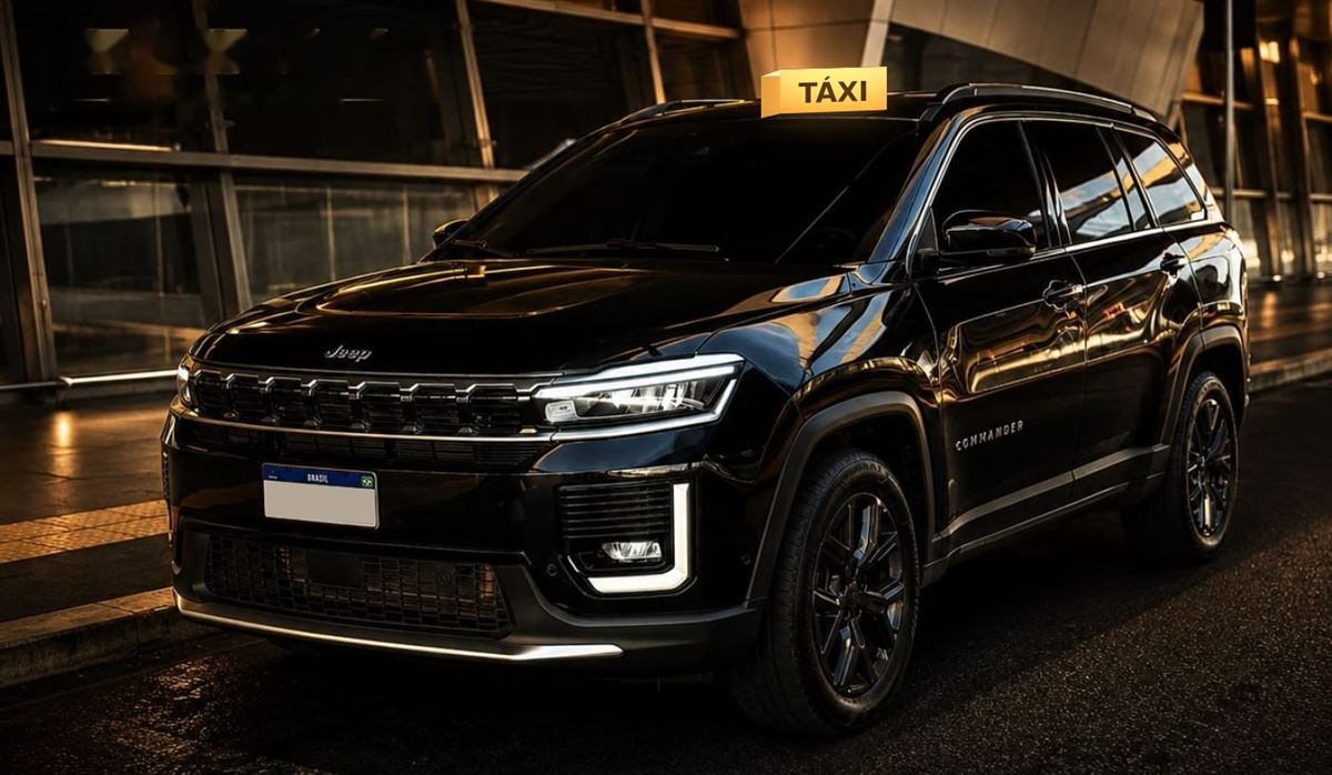 SUV executivo 7 lugares preto